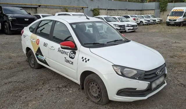 LADA Granta лифтбек, фото 2