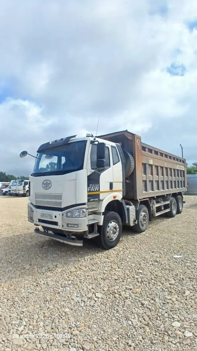 FAW J6