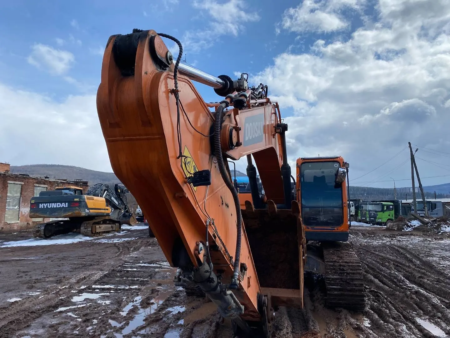 Doosan DX 300 Экскаватор, фото 2