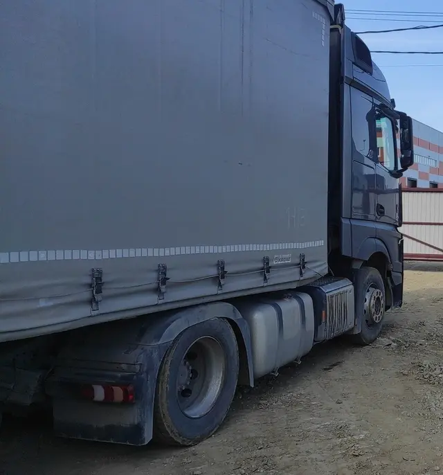 Mercedes-Benz Actros 4x2 Седельный тягач, фото 3