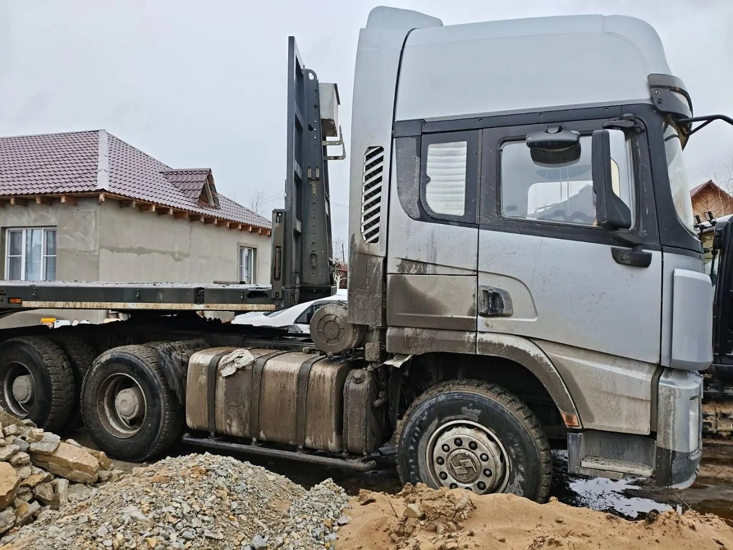 Shacman SX* 6x4 Седельный тягач, фото 2