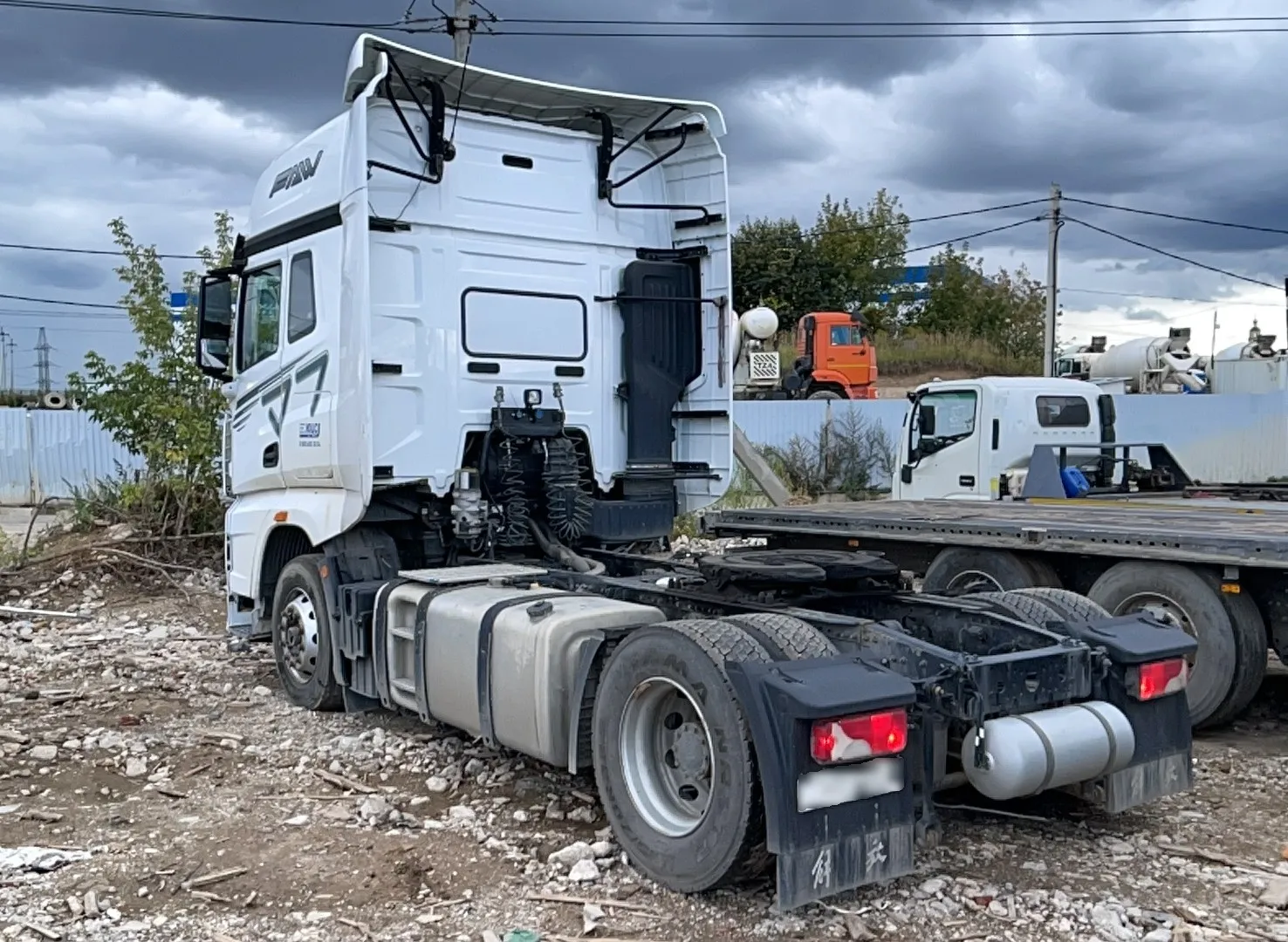 FAW J7 4x2 Седельный тягач, фото 4