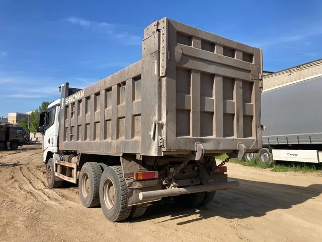 Shacman SX* 6x4 Самосвал, фото 4