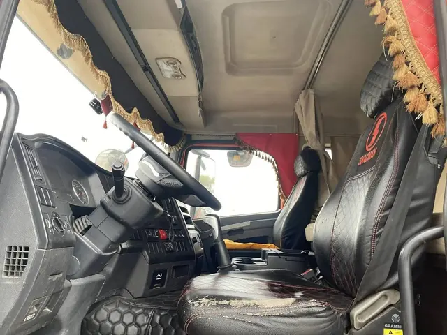 Shacman SX* 8x4 Самосвал, фото 5