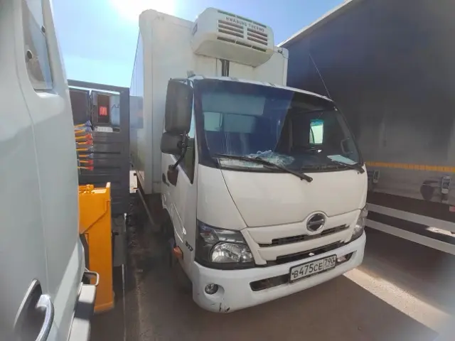 HINO 300