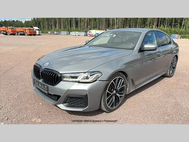 BMW 530