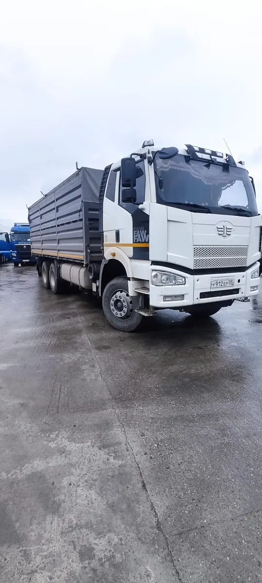FAW J6