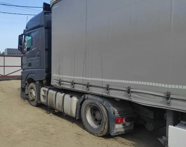 Mercedes-Benz Actros 4x2 Седельный тягач, фото 4