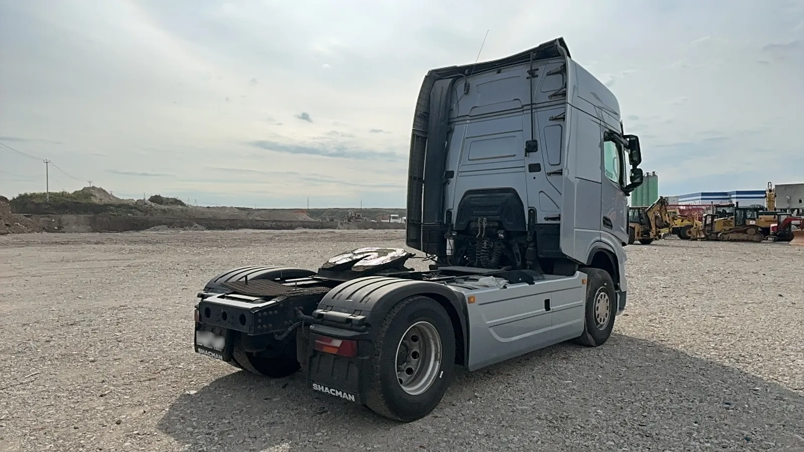 Shacman SX* 4x2 Седельный тягач, фото 3