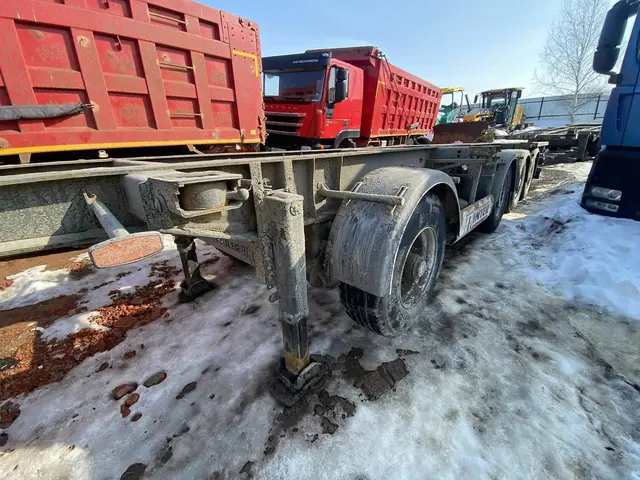 ИНТЕРПРИЦЕП 8533* Полуприцеп контейнеровоз 4 оси, фото 3