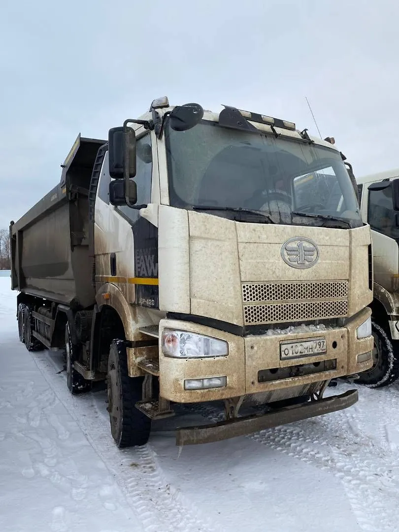 FAW CA 3310 8x4 Самосвал, фото 2
