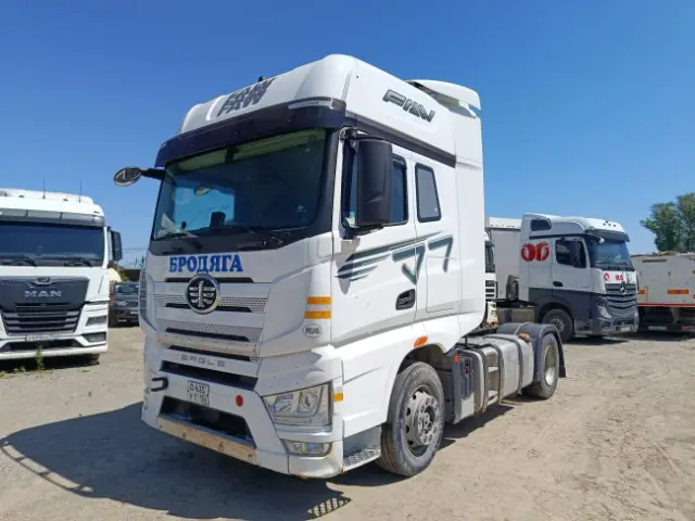 FAW J7