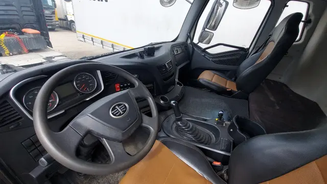 Автомастер 5589* на шасси FAW CA 3250 6x4 Самосвал, фото 5