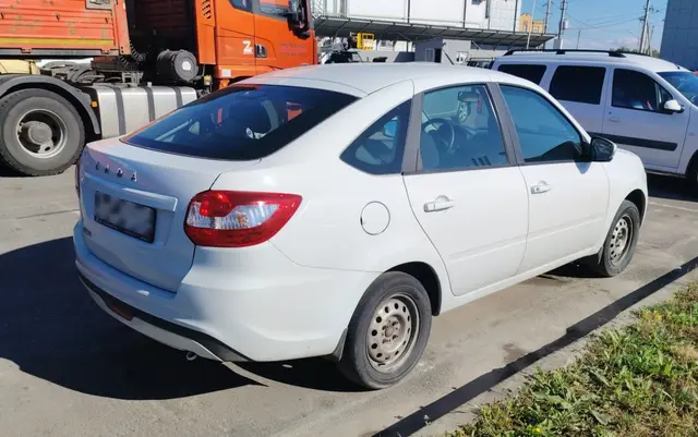 LADA Granta лифтбек, фото 3