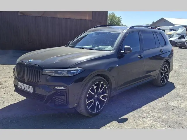 BMW X7