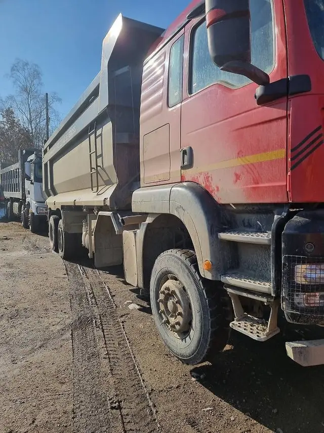 HOWO T5G 8x4 Самосвал