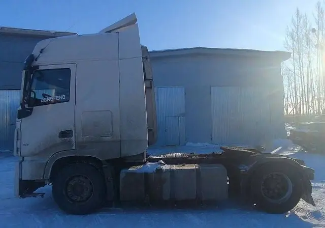 DONGFENG GX 4x2 Седельный тягач, фото 5