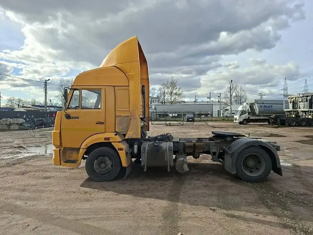 КАМАЗ 4308 4x2 Седельный тягач, фото 4
