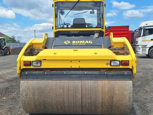 BOMAG BW 203 АD-4, фото 4