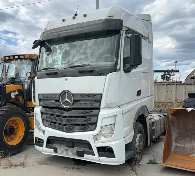 Mercedes-Benz Actros 4x2 Седельный тягач