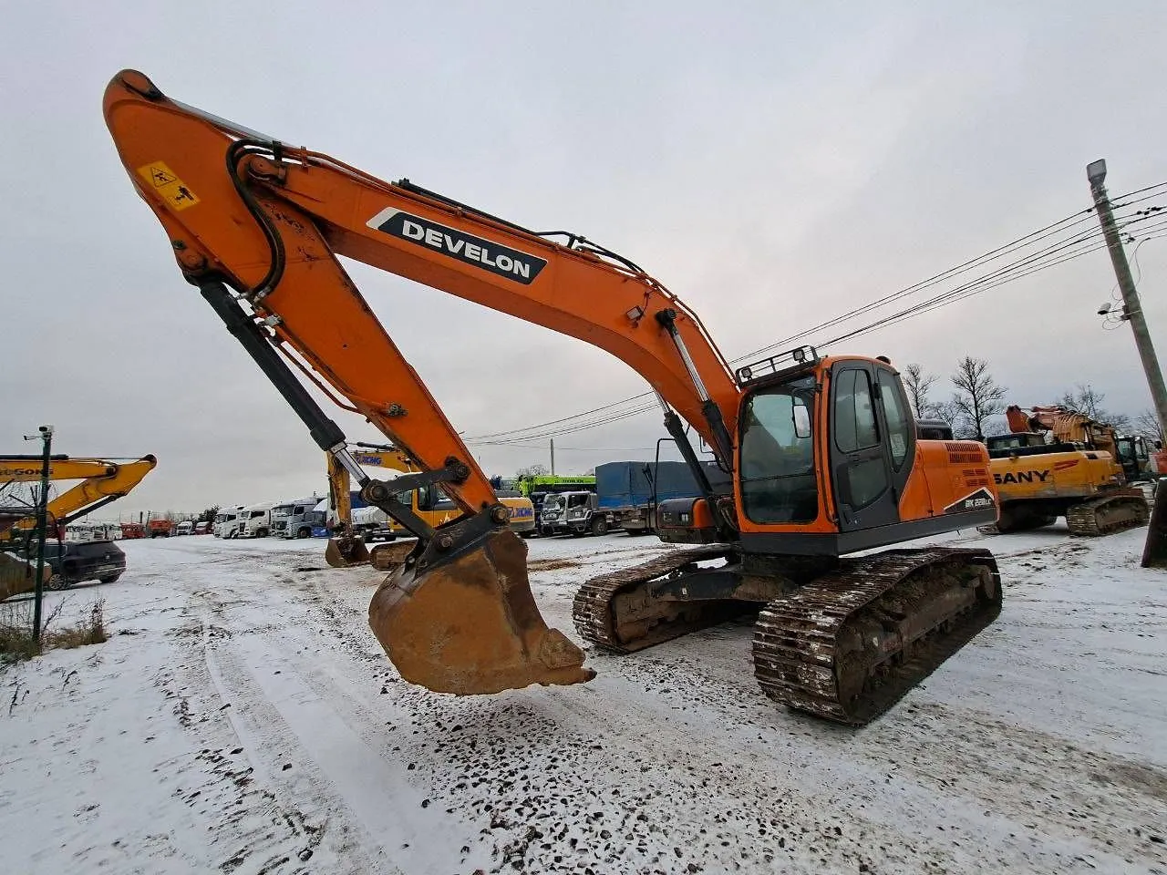 Doosan DX220 Экскаватор, фото 2