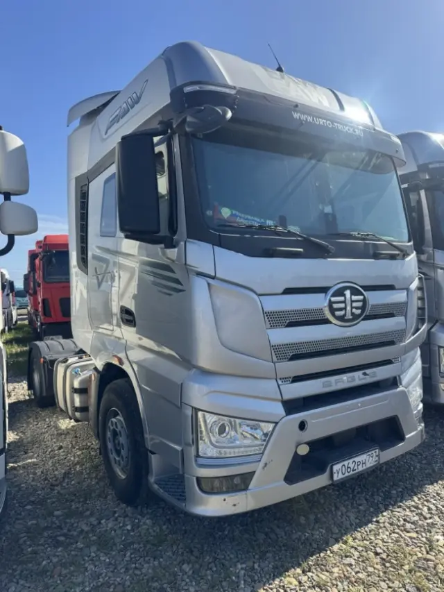 FAW J7