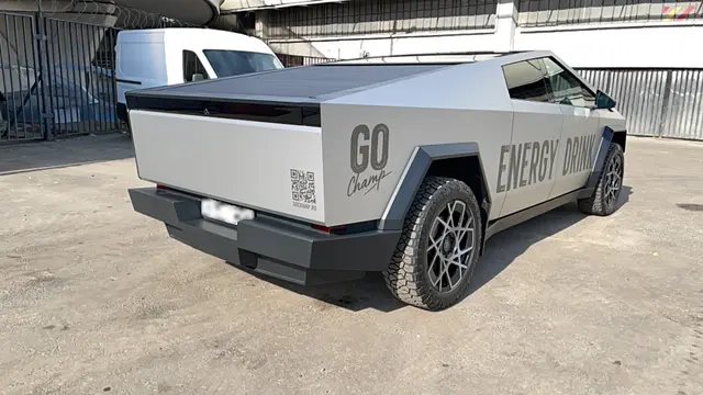 Tesla Cybertruck, фото 3