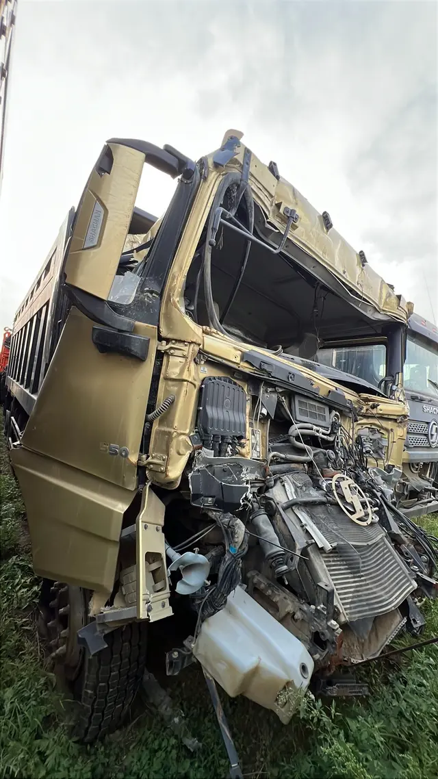 Shacman SX* 8x4 Самосвал, фото 2