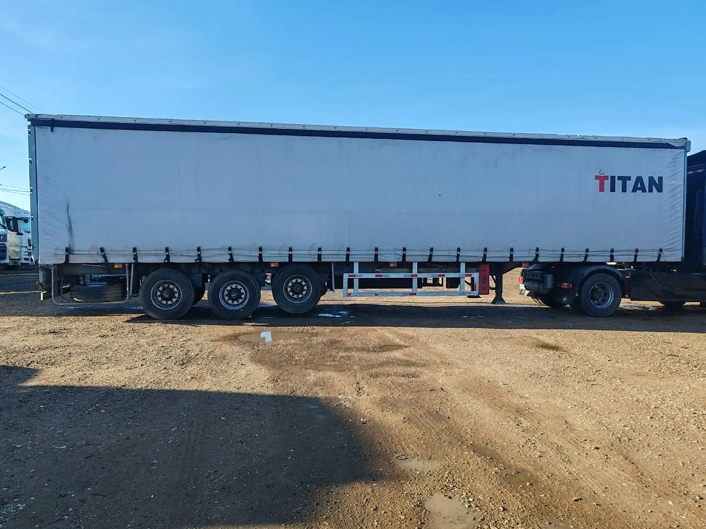 TITAN LC9411* Полуприцеп шторный, фото 3