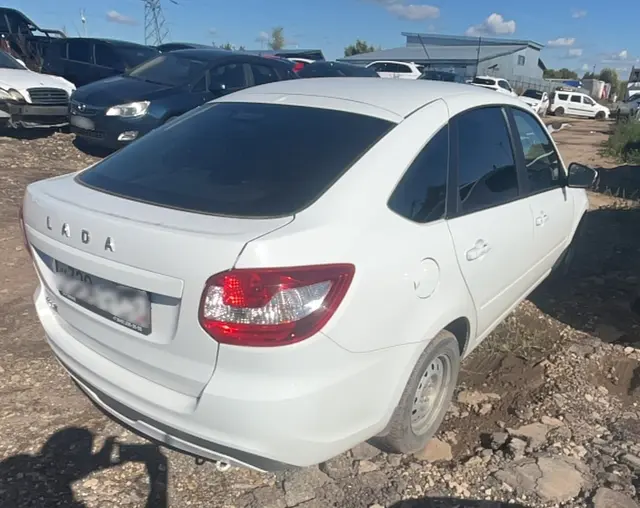 LADA Granta лифтбек, фото 3