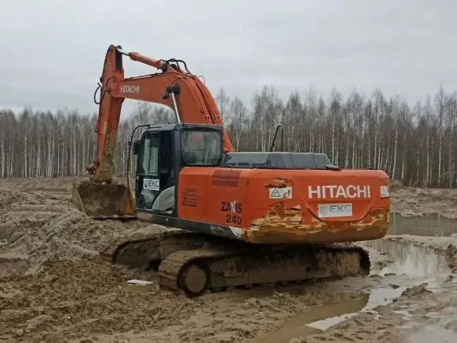 HITACHI ZX240 Экскаватор, фото 3
