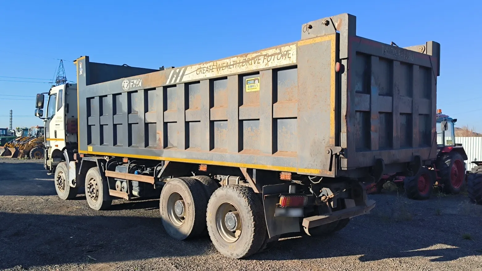 FAW J6 8x4 Самосвал, фото 4