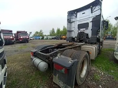 FAW J7 4x2 Седельный тягач, фото 5