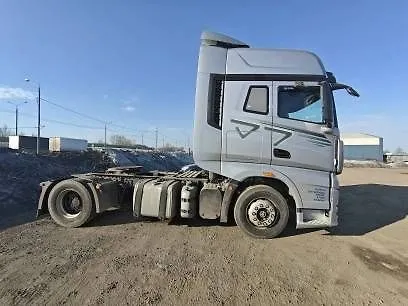 FAW J7 4x2 Седельный тягач, фото 3