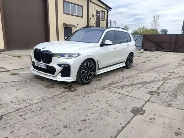 BMW X7