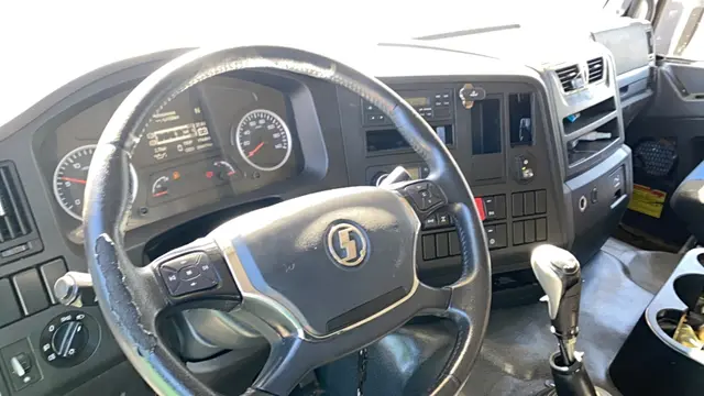 Shacman SX* 8x4 Самосвал, фото 5