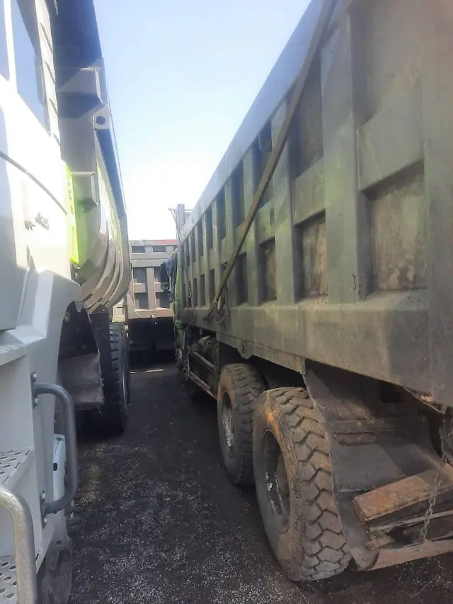 Shacman SX* 8x4 Самосвал, фото 4