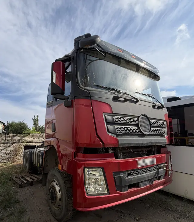 Shacman SX* 6x6 Седельный тягач, фото 2
