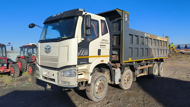 FAW J6 8x4 Самосвал