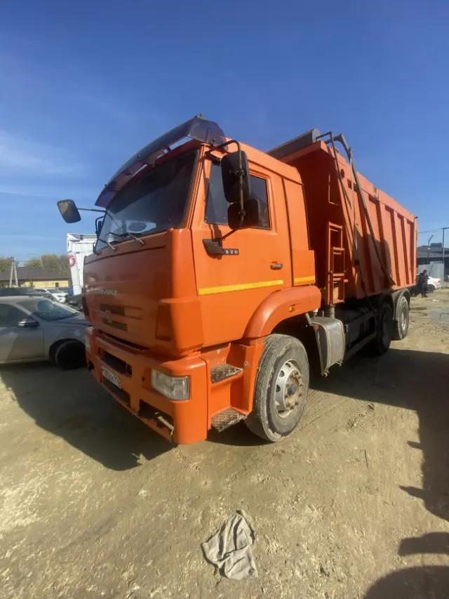 КАМАЗ 6520