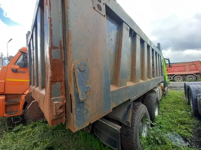 Shacman SX* 6x4 Самосвал, фото 5