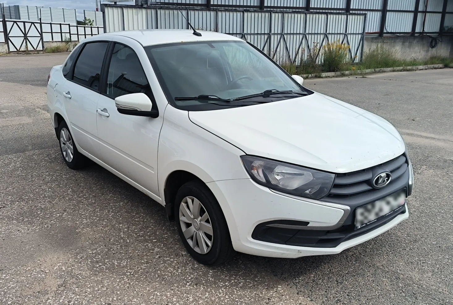 LADA Granta лифтбек, фото 2