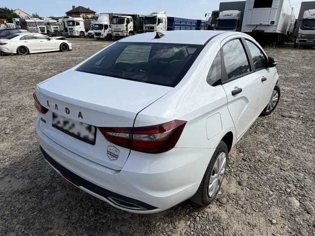 LADA Vesta седан, фото 3