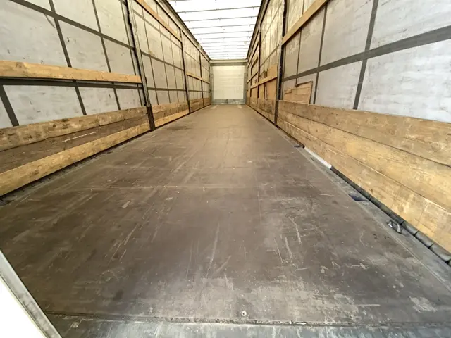 Schmitz Cargobull SCS Полуприцеп шторный, фото 5