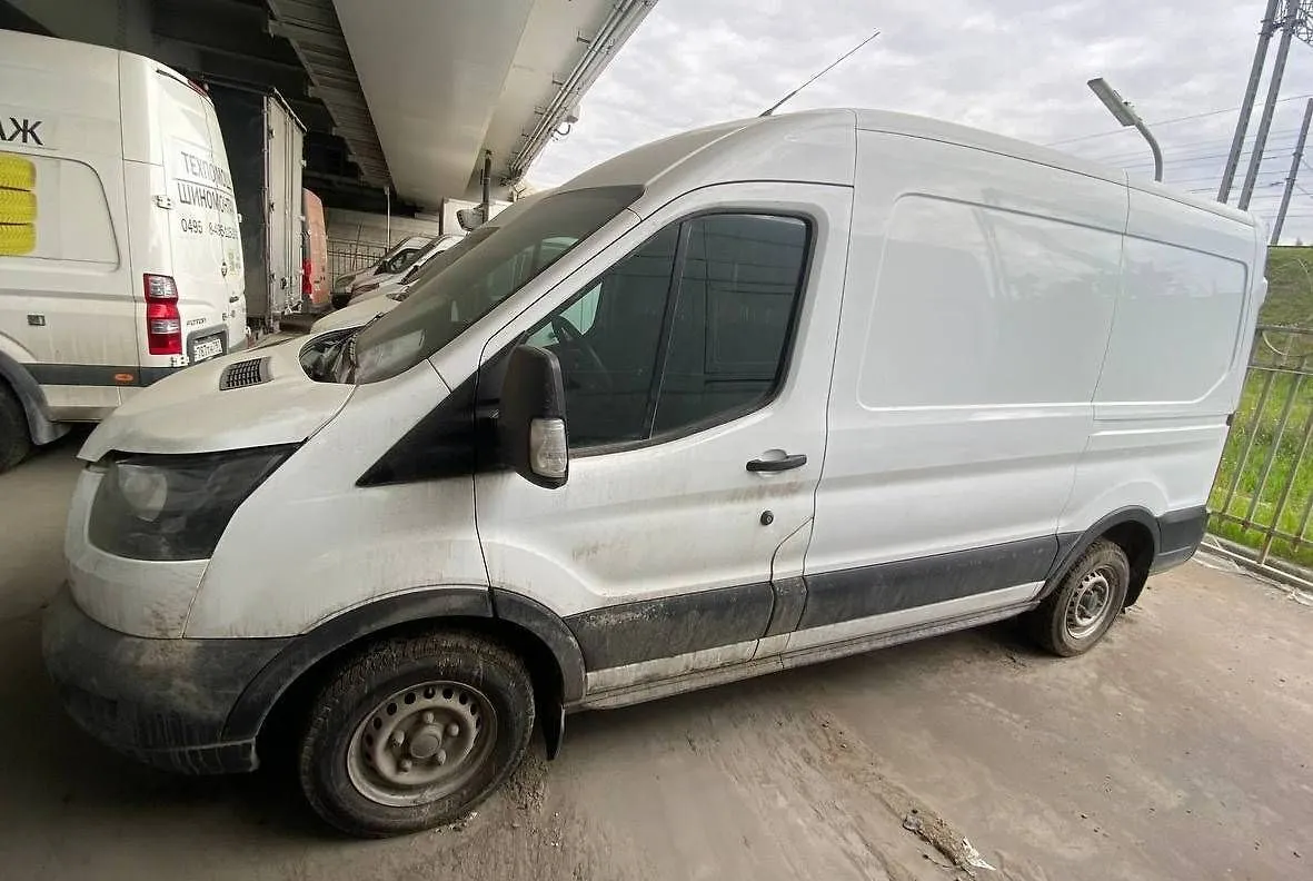 Ford TRANSIT Цельнометаллический, фото 4
