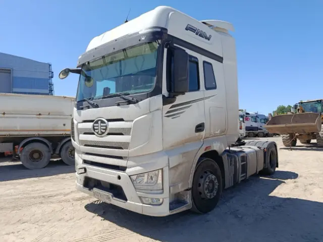 FAW J7