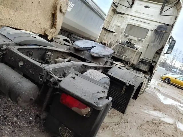 FAW J7 6x4 Седельный тягач, фото 5