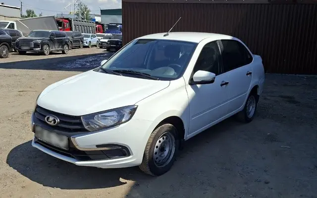 LADA Granta седан
