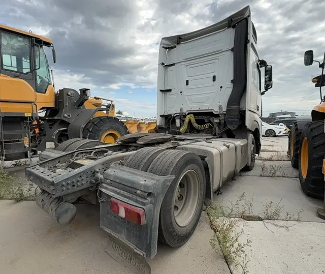 Mercedes-Benz Actros 4x2 Седельный тягач, фото 3