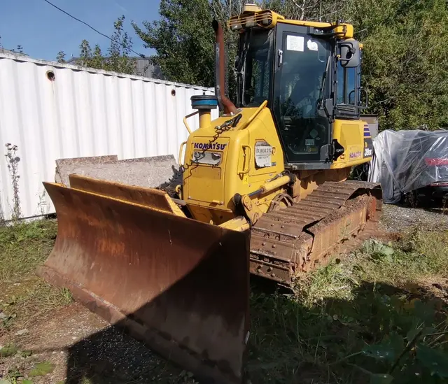 Komatsu D39EX-22 Бульдозер